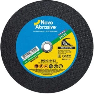 Trennscheibe NOVOABRASIVE 41 300 x 3,0 x 32 mm, auf einer Schiene